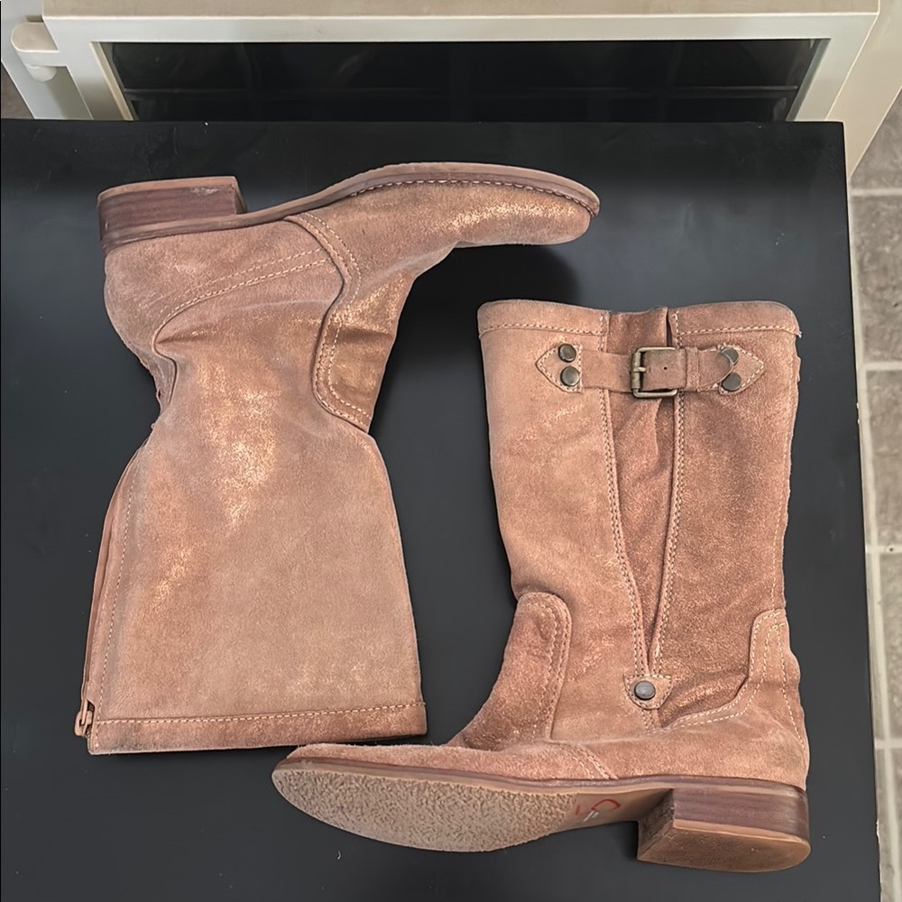 Matisse suede leather tan with rose gold wash zipup boots US6.5